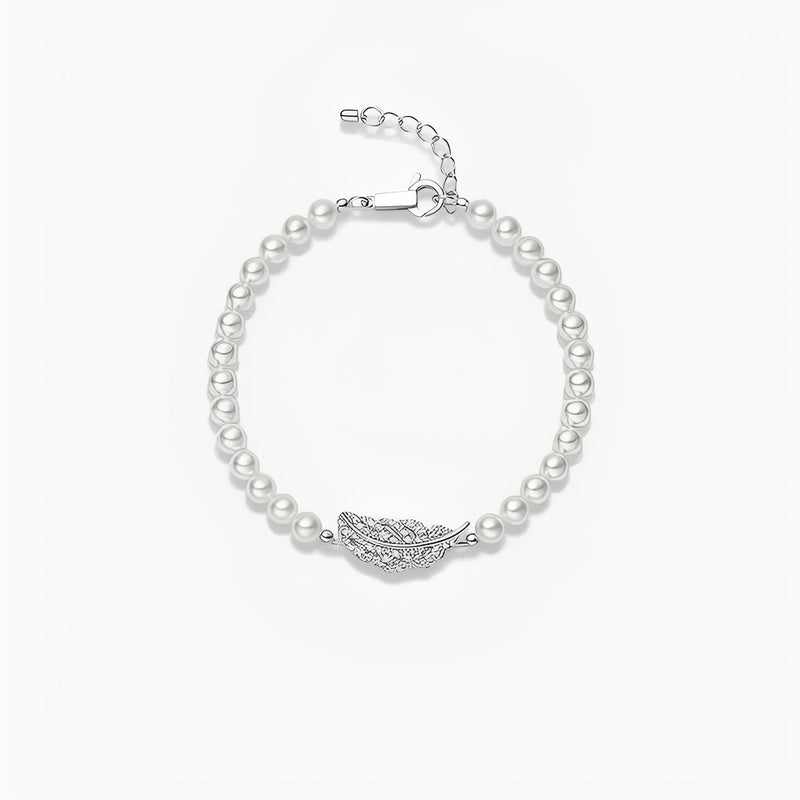 Adalhild White Feather Pearls Bracelet