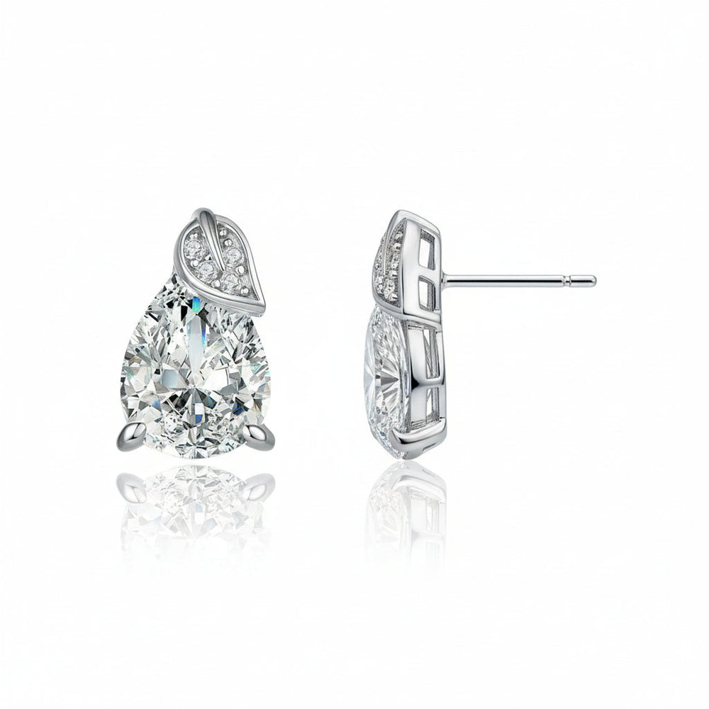 Althéa White Teardrop Stud Earrings