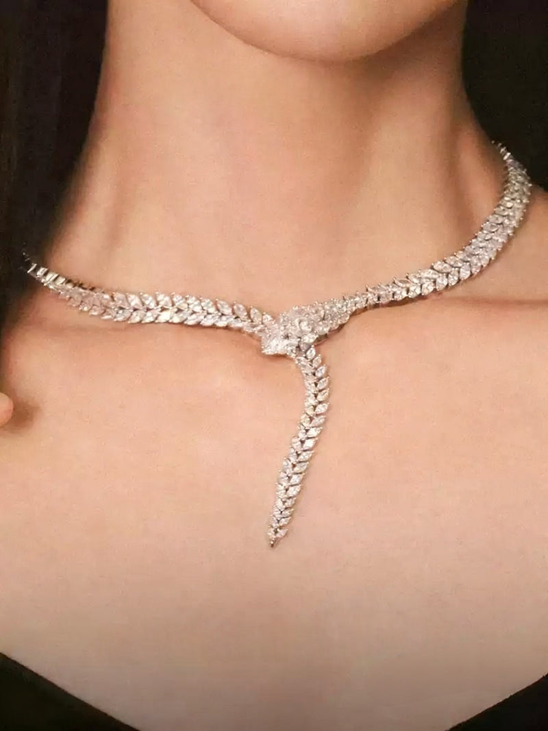 Baldlind White Snake Necklace
