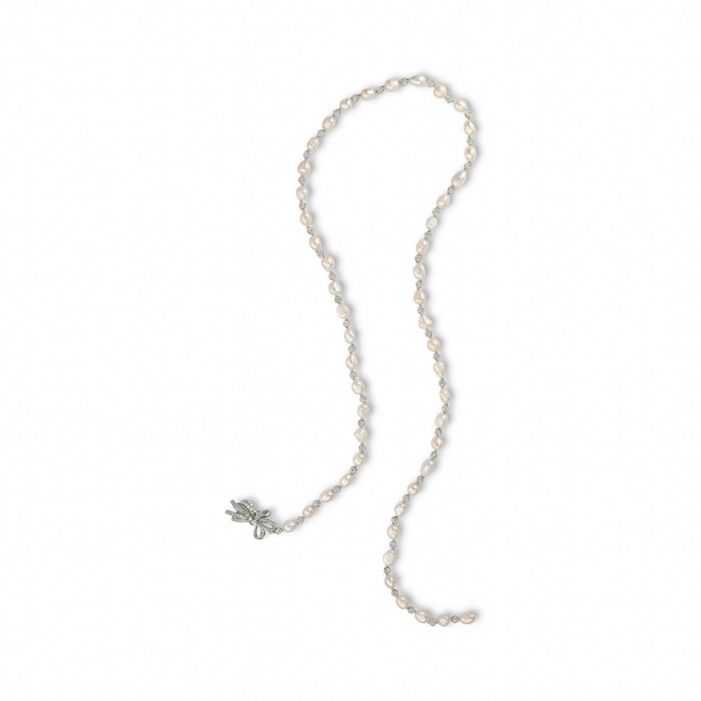 Béatitude Delicate White Pearl Sweater Necklace