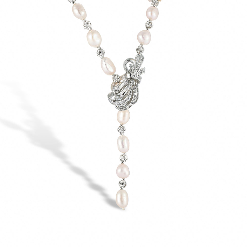 Béatitude Delicate White Pearl Sweater Necklace