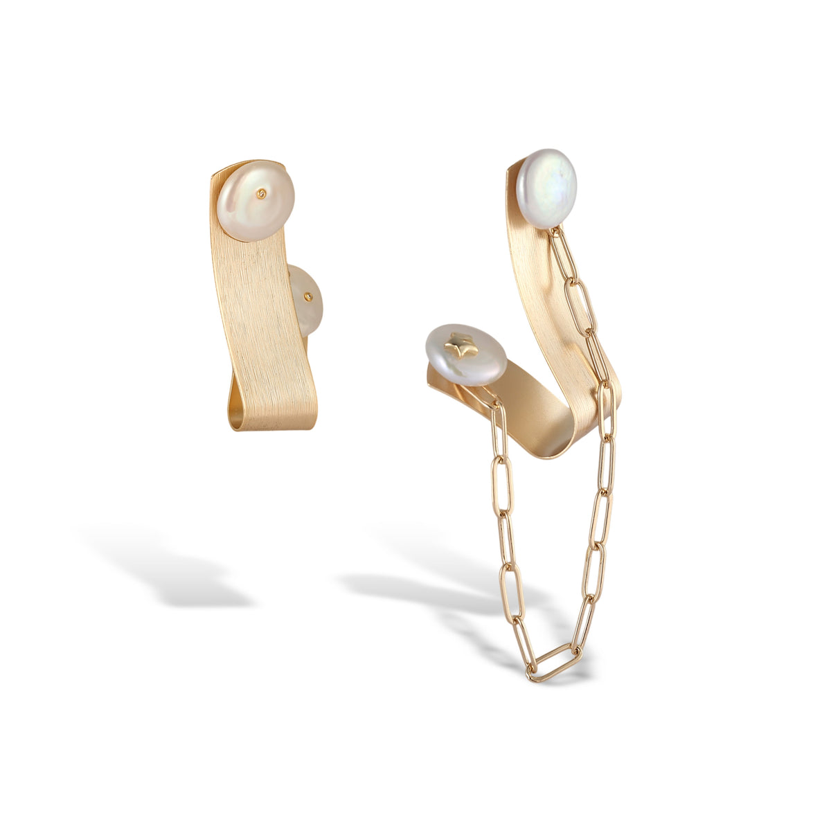 Beauté intérieure Baroque Pearl 18K Gold Earrings