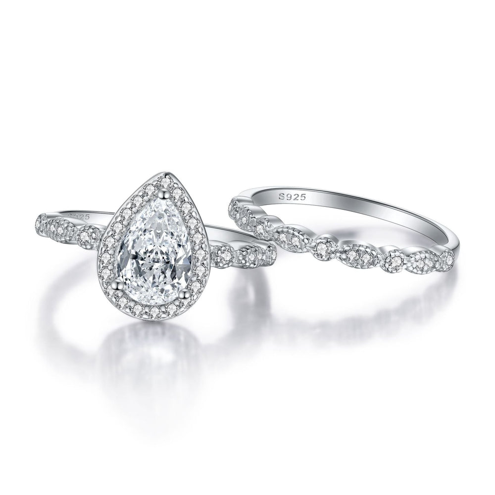 Bérangère White Teardrop Ring Set