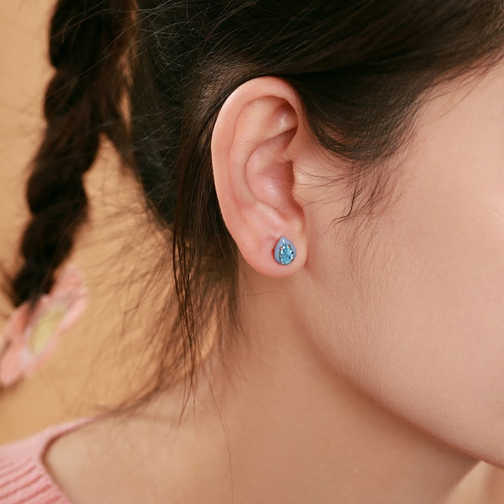 Berhild Blue Teardrop Stud Earrings