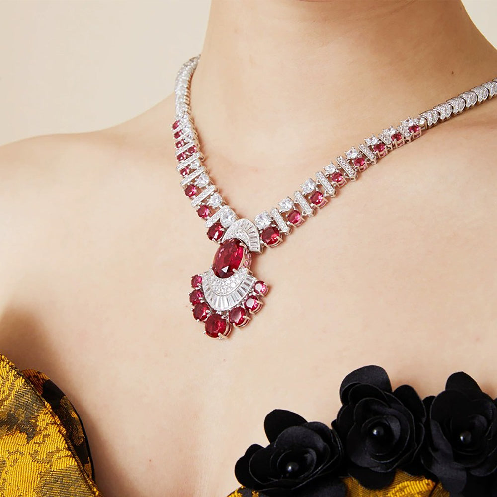 Brunrun Geometric Fan Necklace