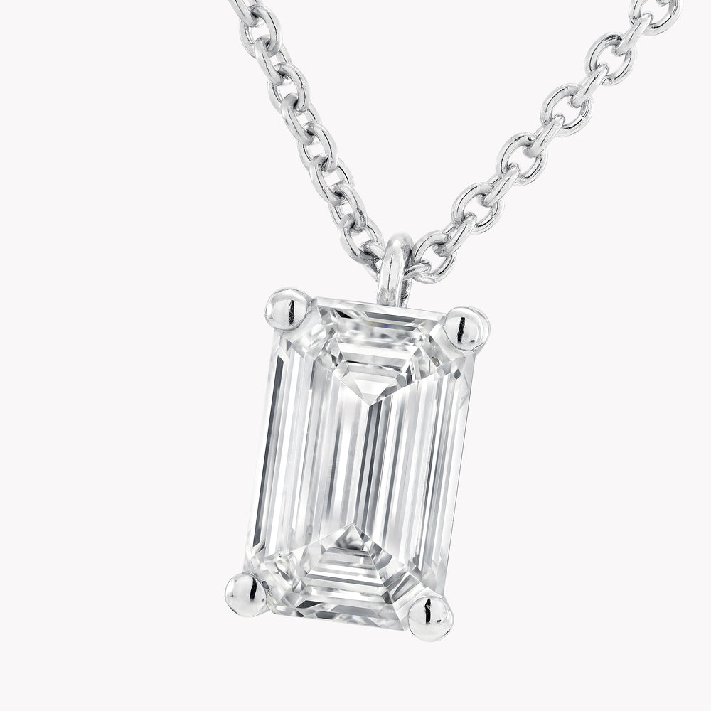 Céleste White Baguette Necklace