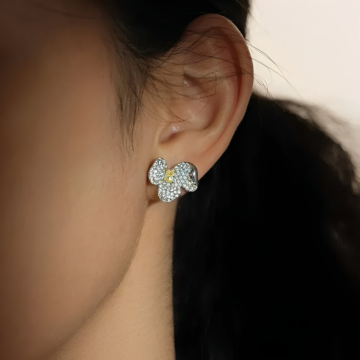 Chloële Yellow Floral Earrings