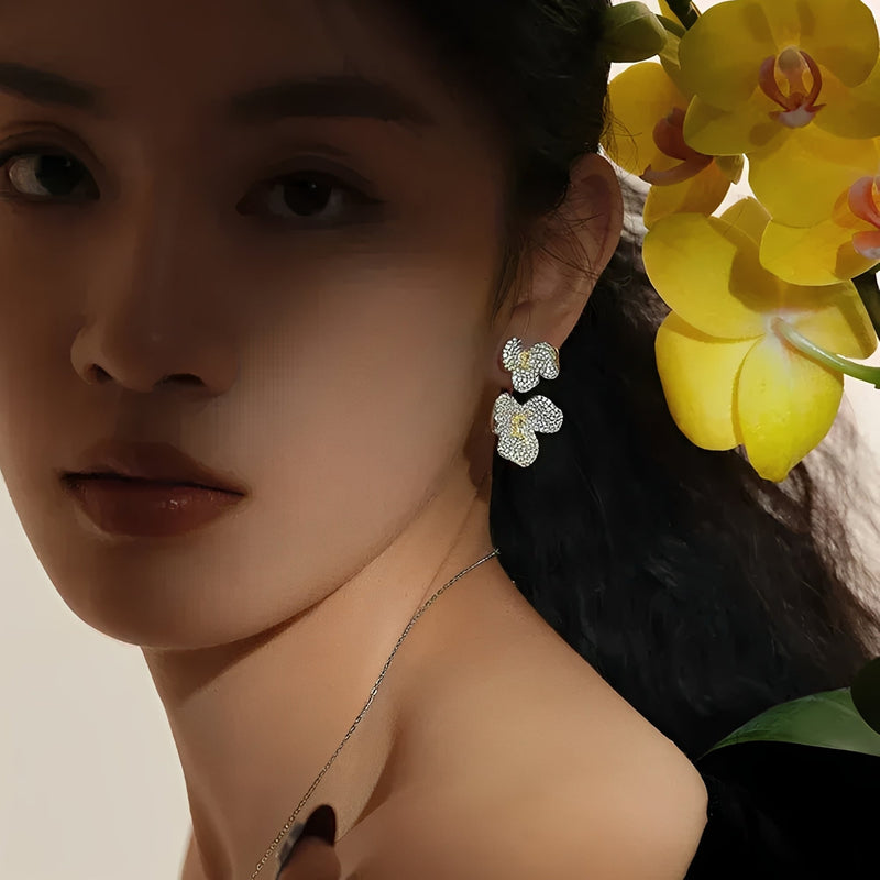 Chloële Yellow Floral Earrings