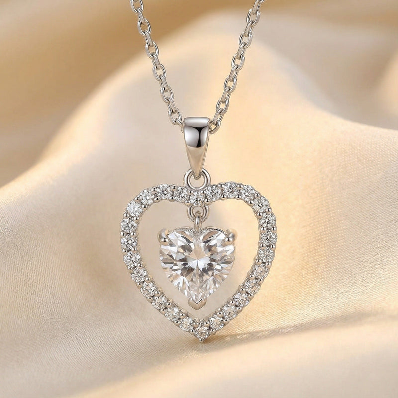 Cybèle White Heart Necklace