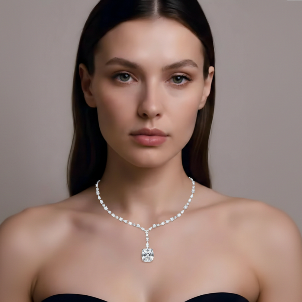 Cyrielle Cushion Necklace