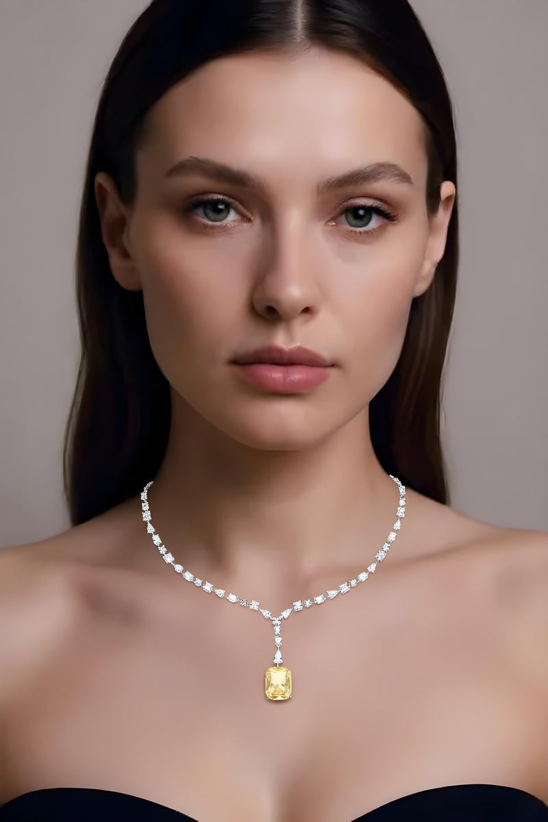 Cyrielle Cushion Necklace
