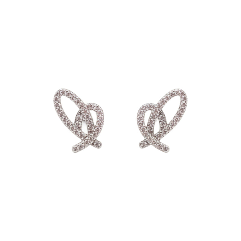 Délicat White Heart Stud Earrings