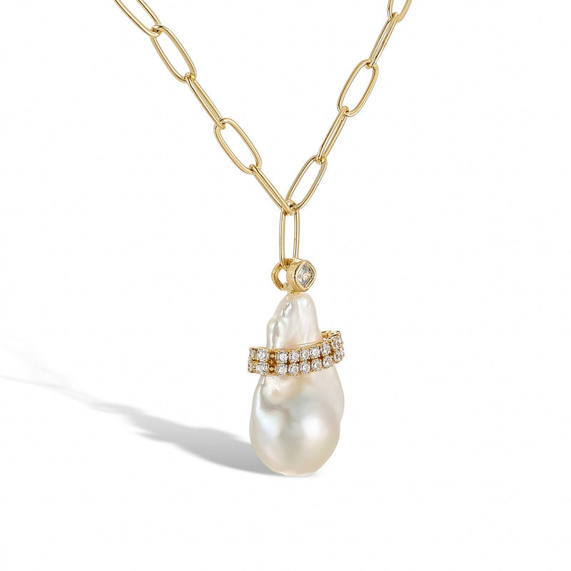 Douceur Subtle Baroque Pearl White Necklace