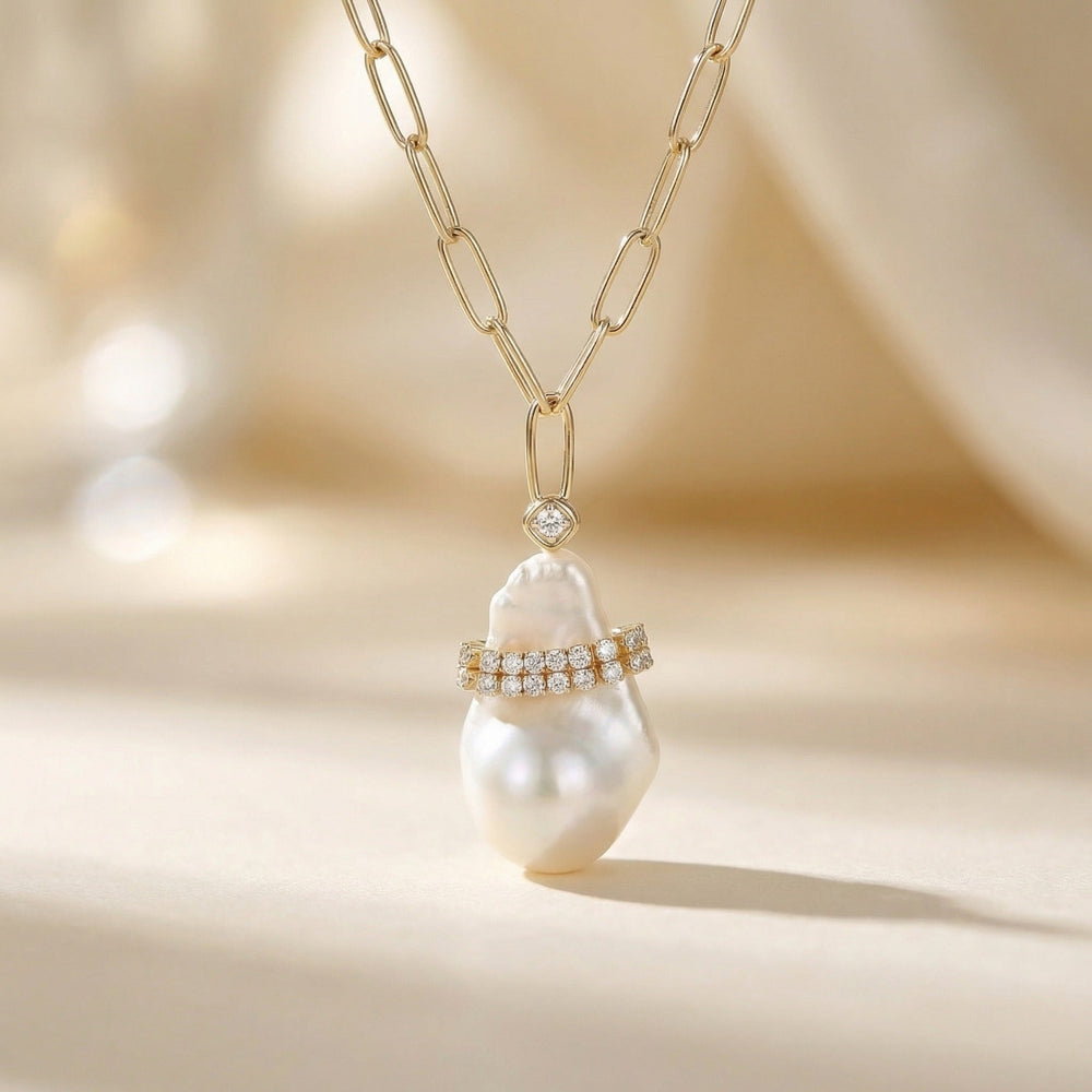 Douceur Subtle Baroque Pearl White Necklace