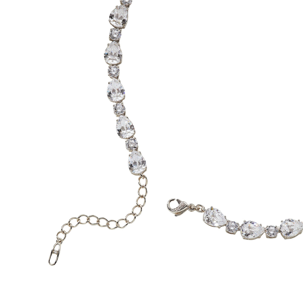 Églantine White Teardrop Necklace