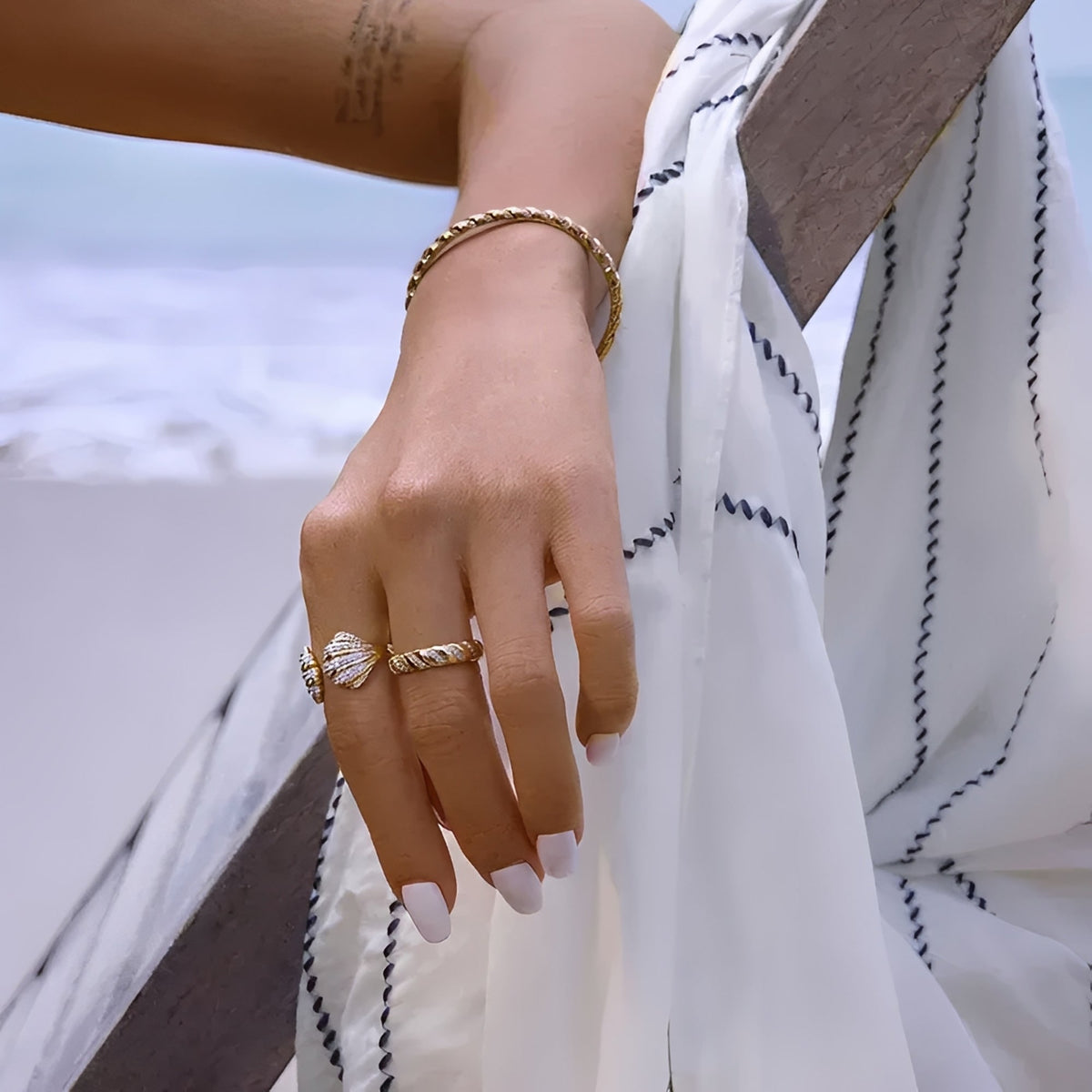 Élancia Gold Twists Ring