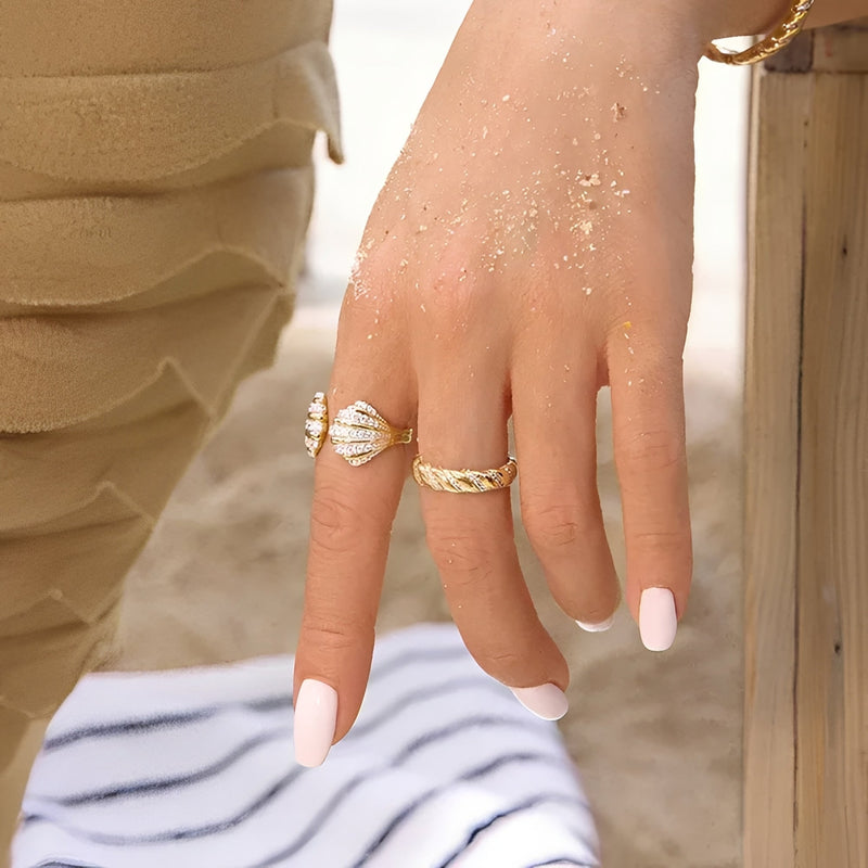 Élancia Gold Twists Ring