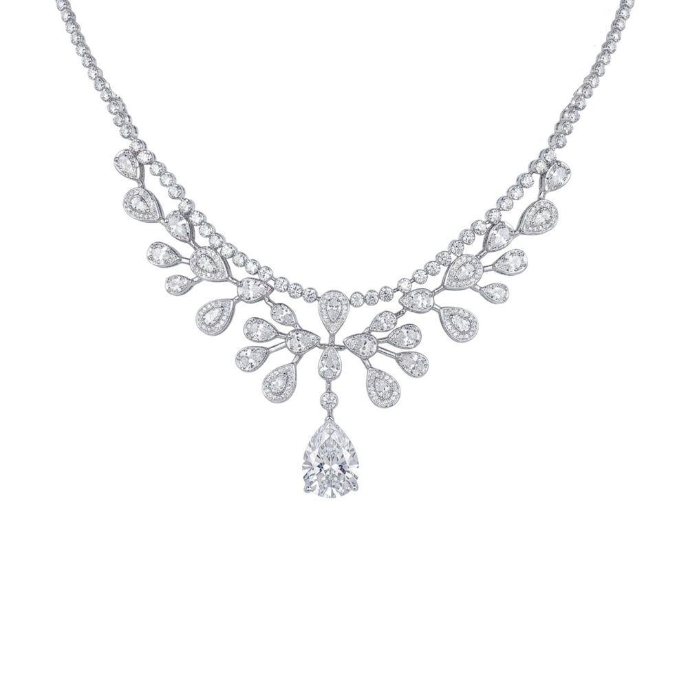 Éloane Teardrop Necklace