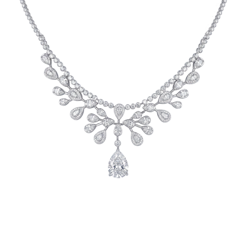 Éloane Teardrop Necklace