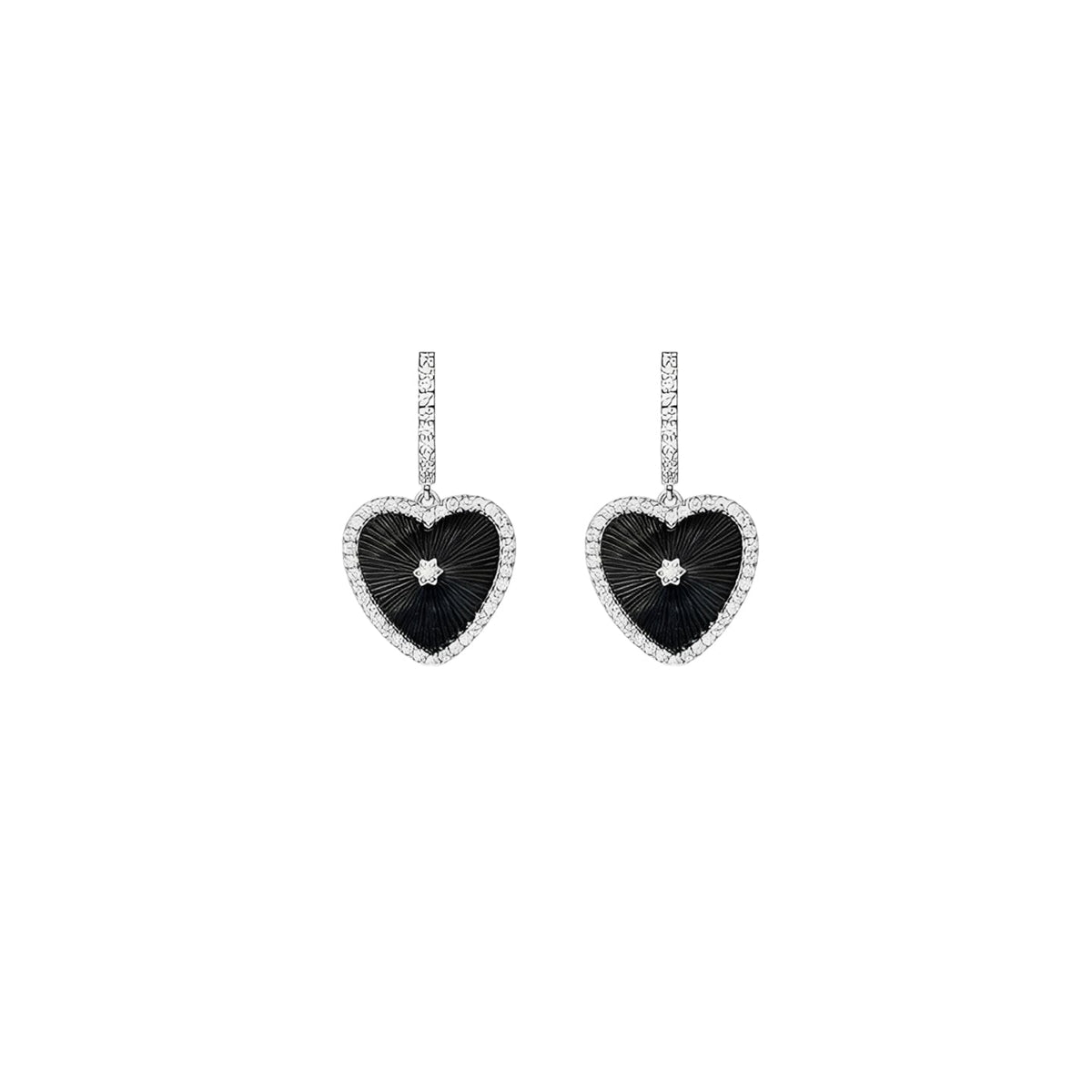 Émaillé Black Shell Heart Earrings