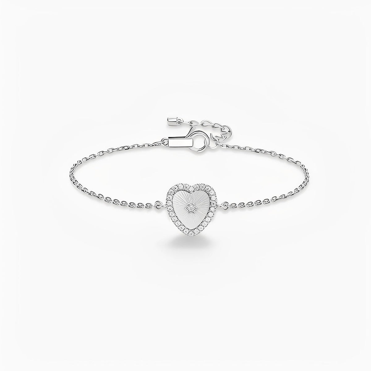 Émaillé White Shell Heart Bracelet