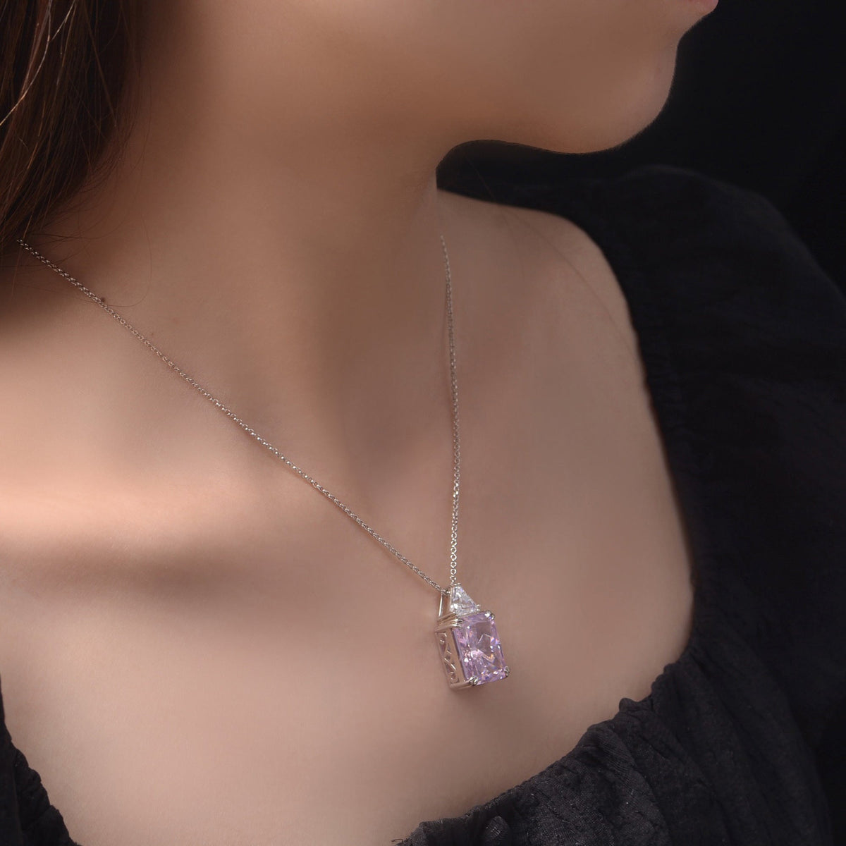 Épiphanie Pink Rectangular Necklace