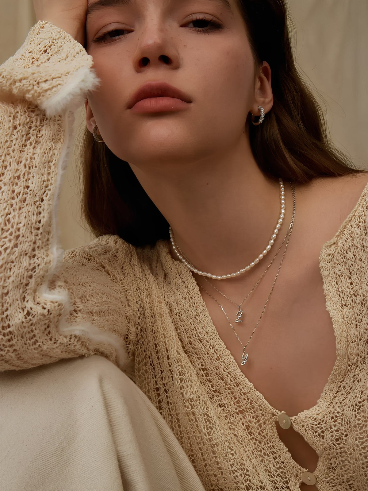 Érica White Initial Letter Necklace