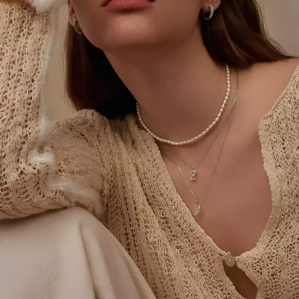 Érica White Initial Letter Necklace