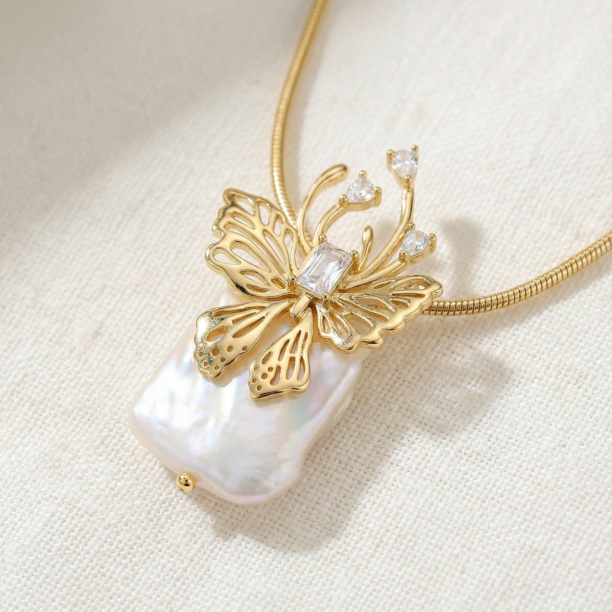 Estelle 14K Gold Butterfly Baroque Pearl Necklace