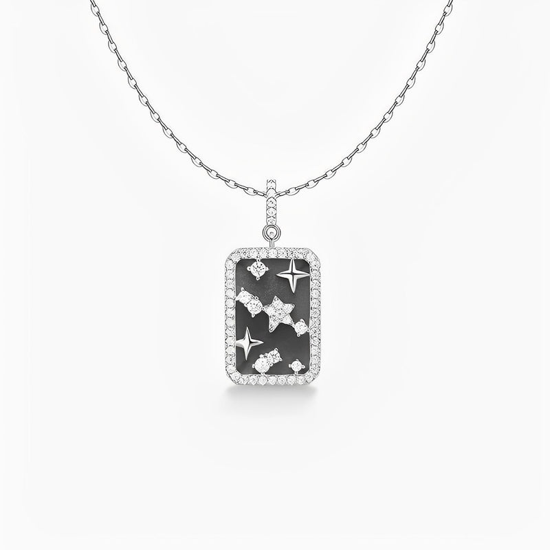 Étoilé Black Star Shell Necklace