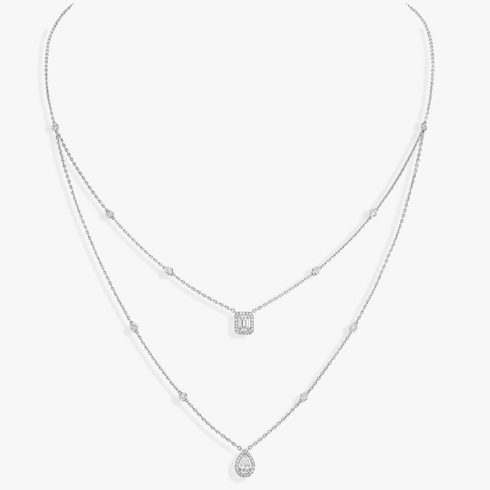 Évita White Teardrop Necklace