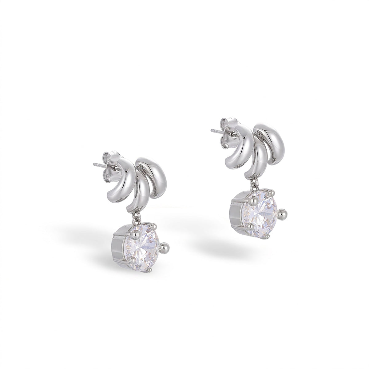 Florentine 14K Gold M Shape Earrings