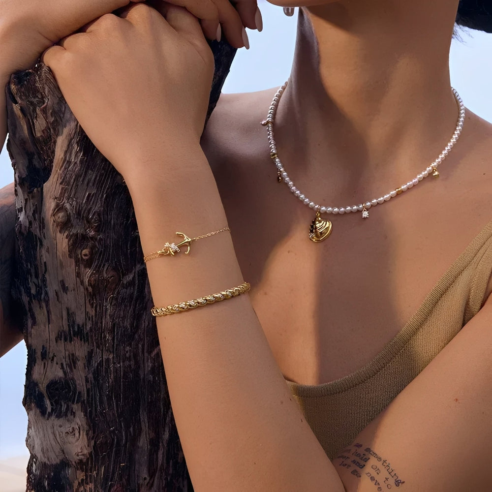 Florilène Gold Anchor Bracelet