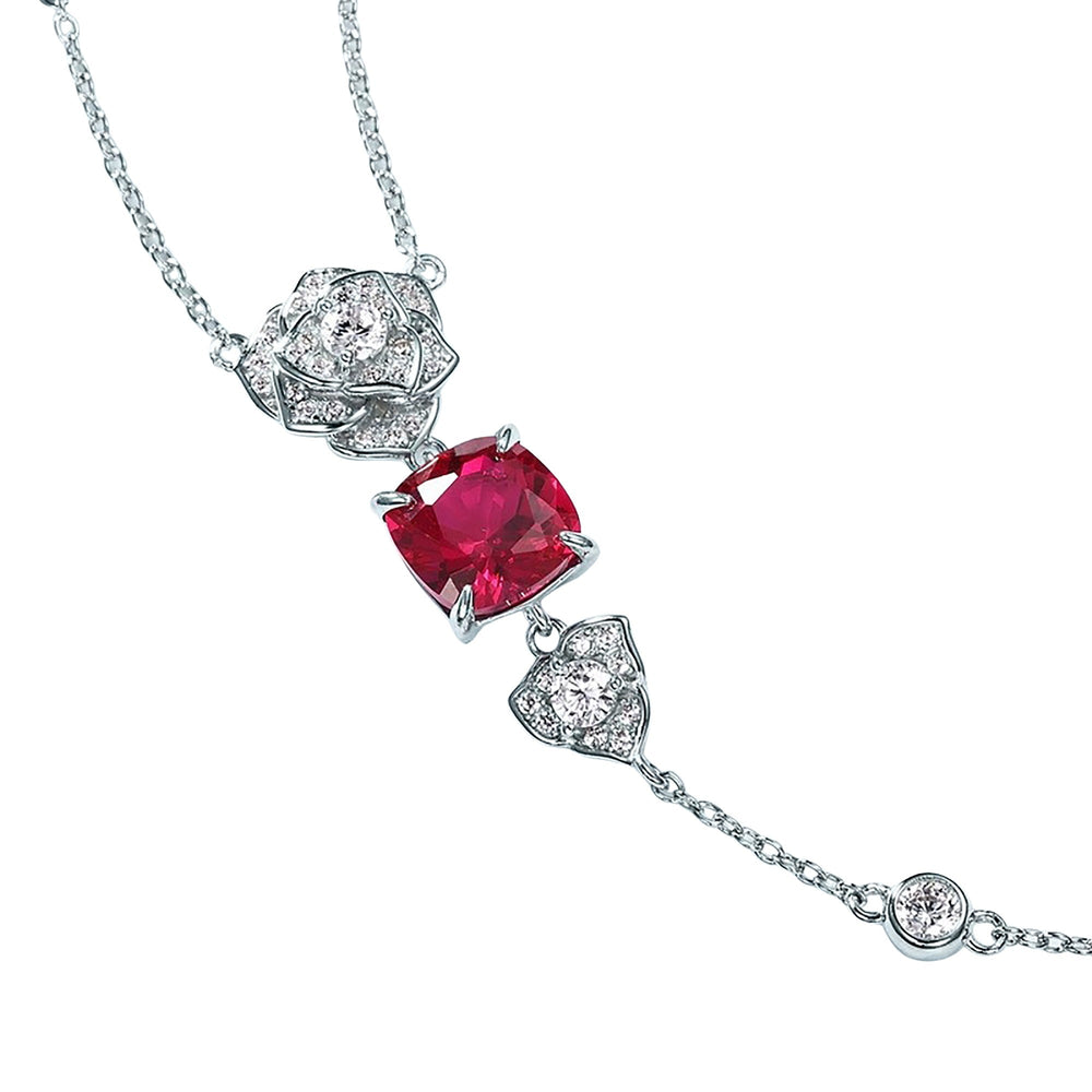 Gaëtane Red Small Floral Necklace