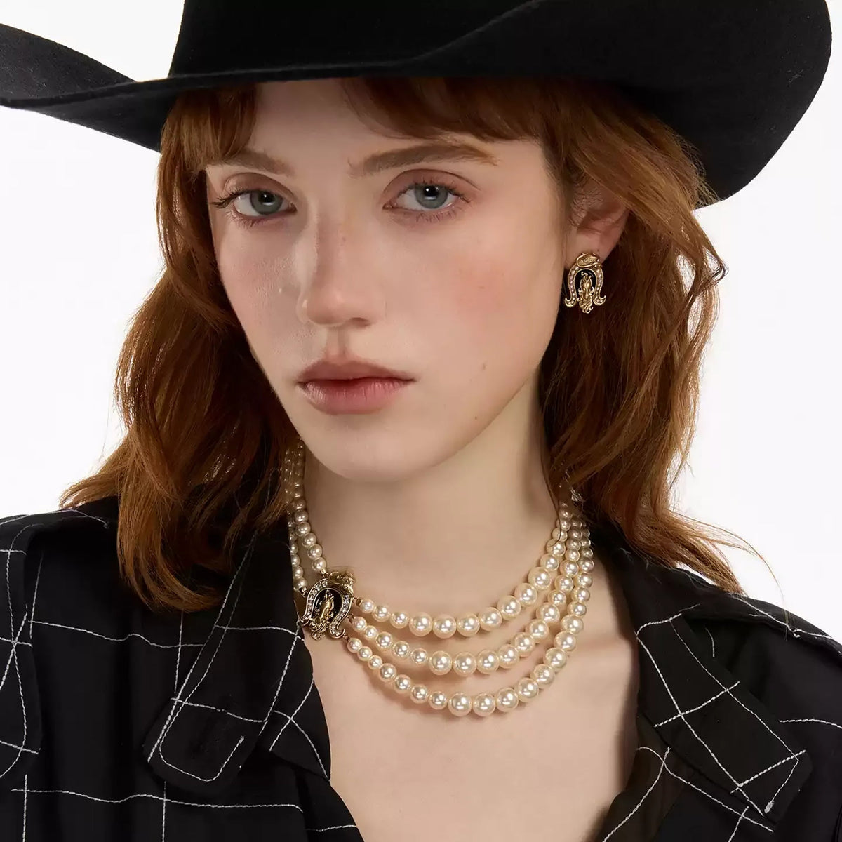 Gundlinde White Pearl Layered Necklace