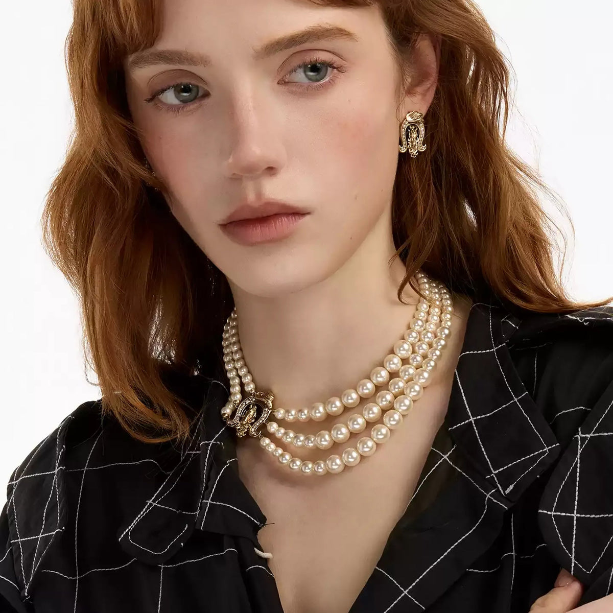 Gundlinde White Pearl Layered Necklace
