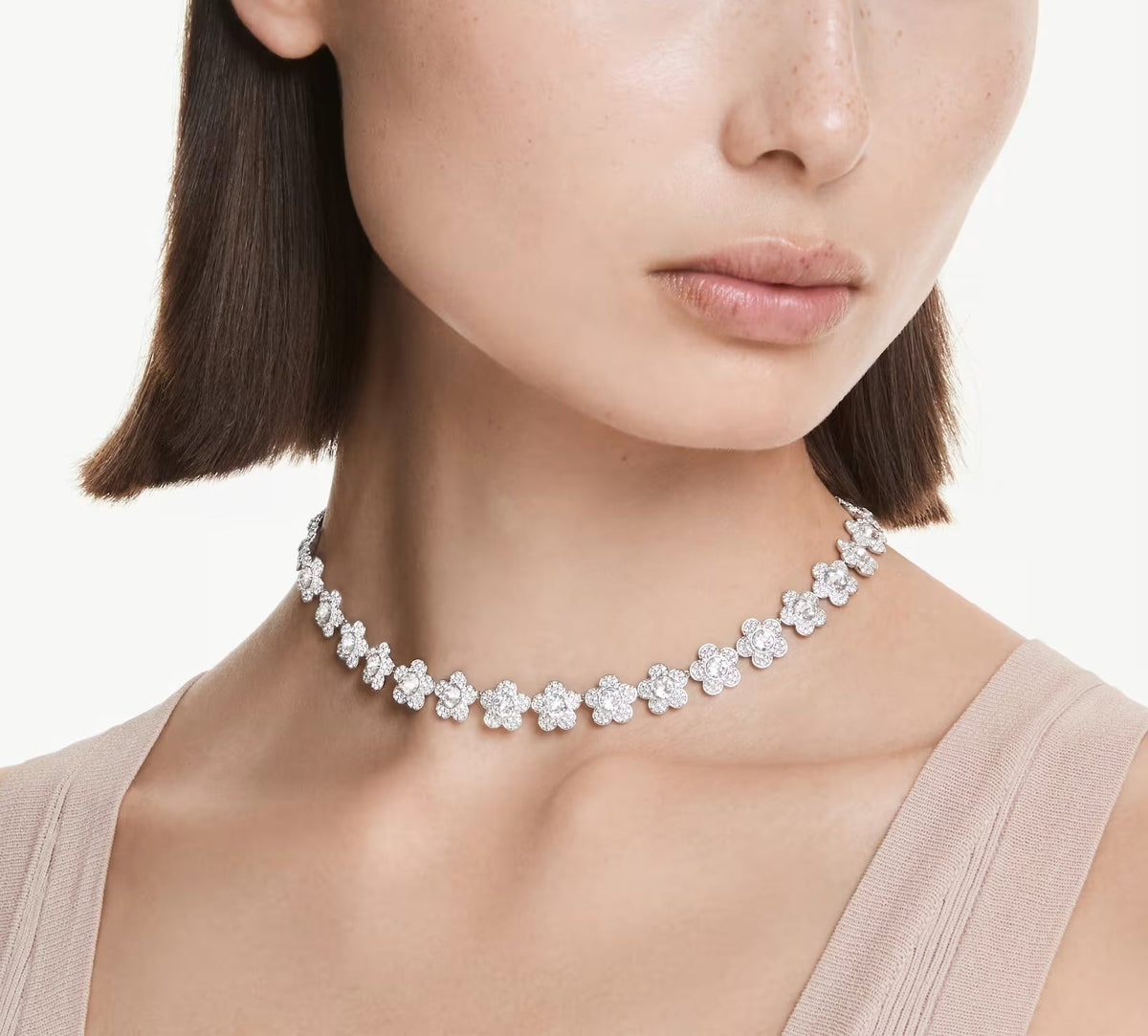 Gwynne White Floral Choker Necklace