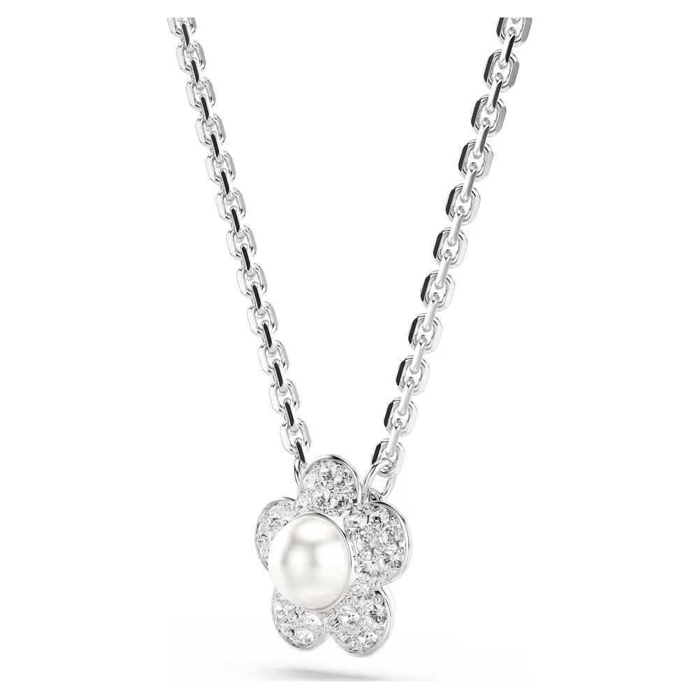 Hyacinthe White Floral Pearl Necklace