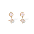 Jacinthe White Shell Starburst Short Earrings