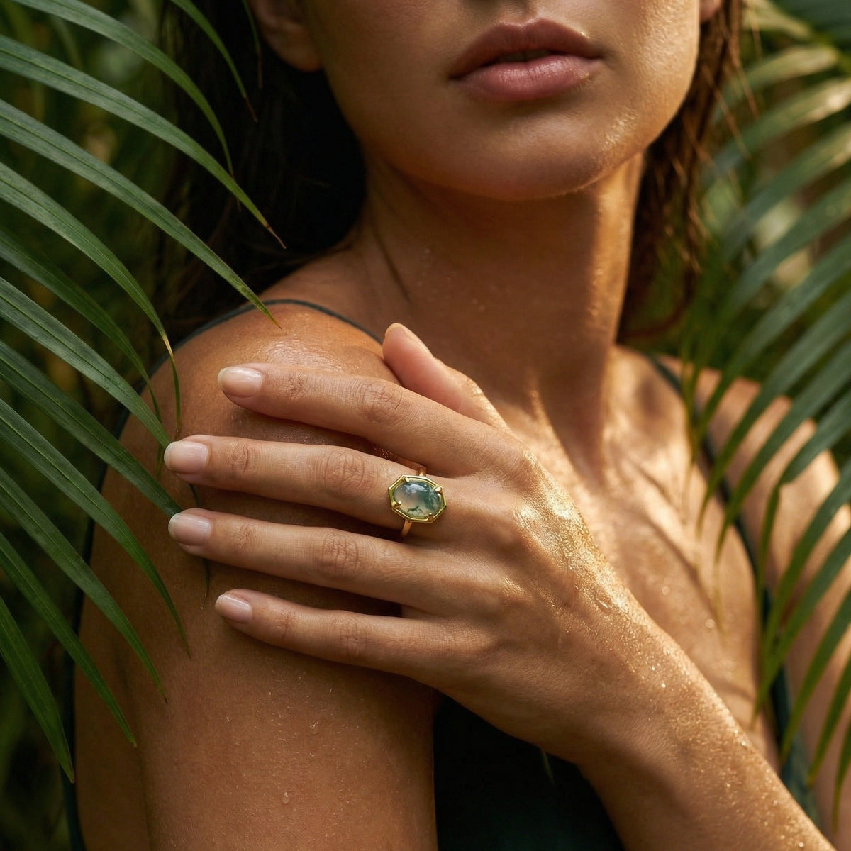 Pléiade 14K Green Moss Oval Ring