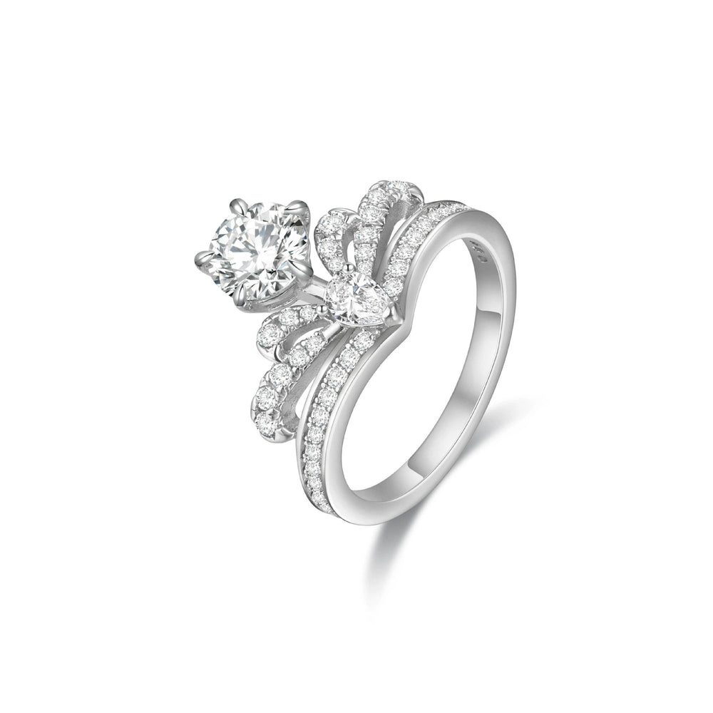 Julitte White Crown Ring