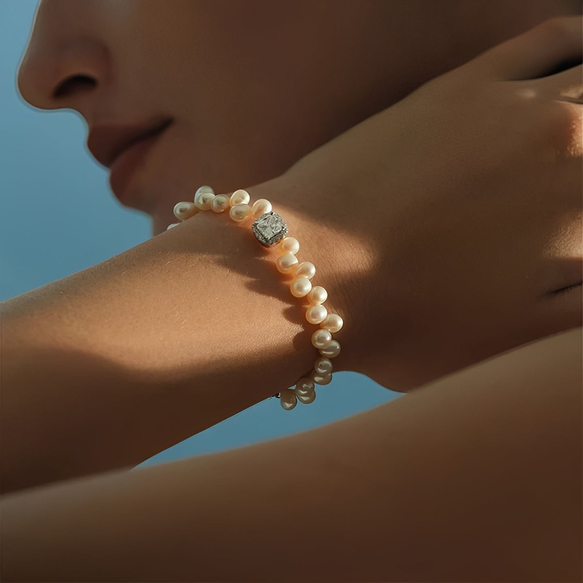 Laurène White Pearl Bracelet