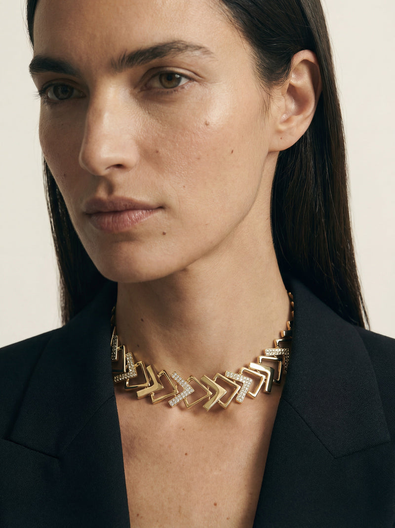 Léa 14K Gold V Shape Necklace