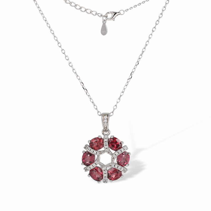 Liliane Surrounding Red Necklace
