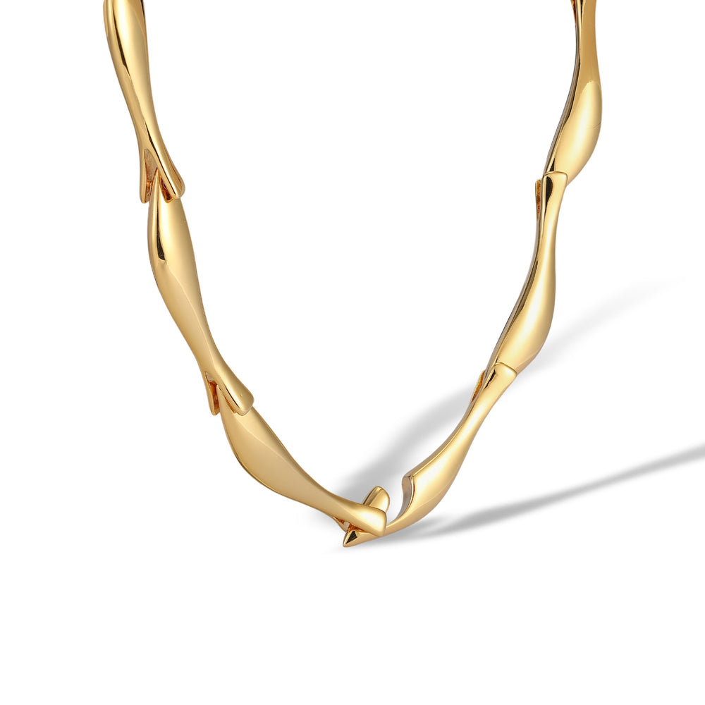 Linda 14K Gold Curve Necklace