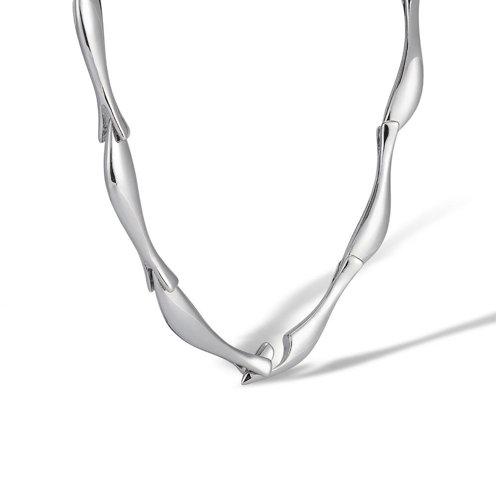 Linda 14K Gold Curve Necklace