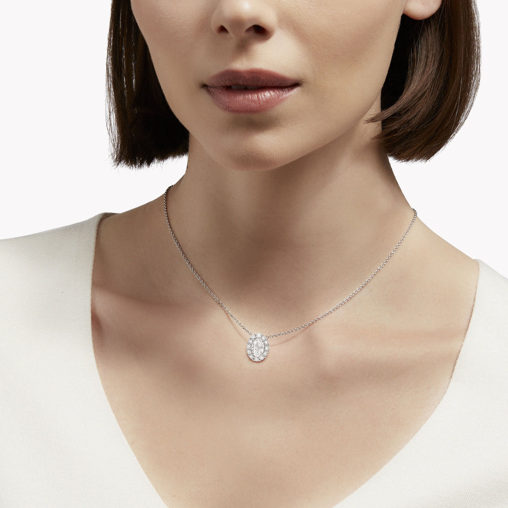 Marlène Lively Oval White Necklace