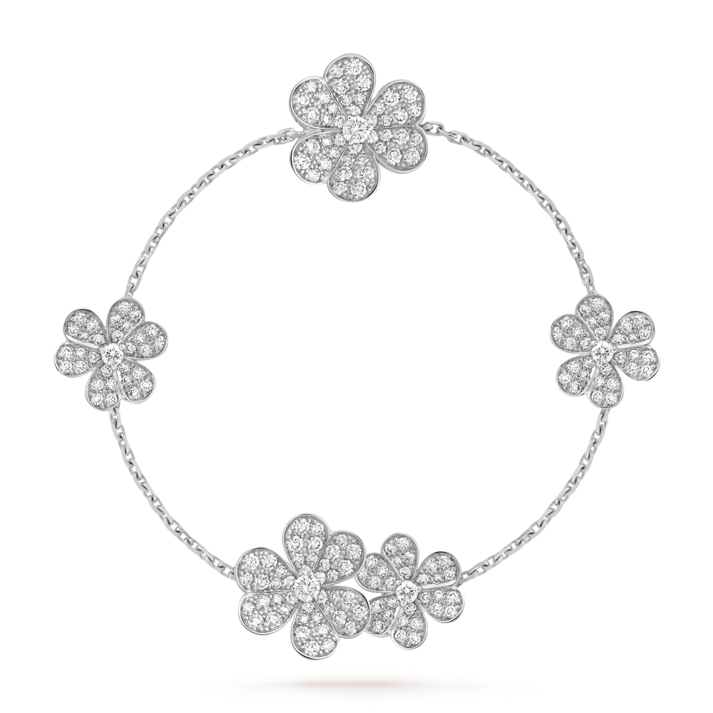 Nathalie White Floral Bracelet