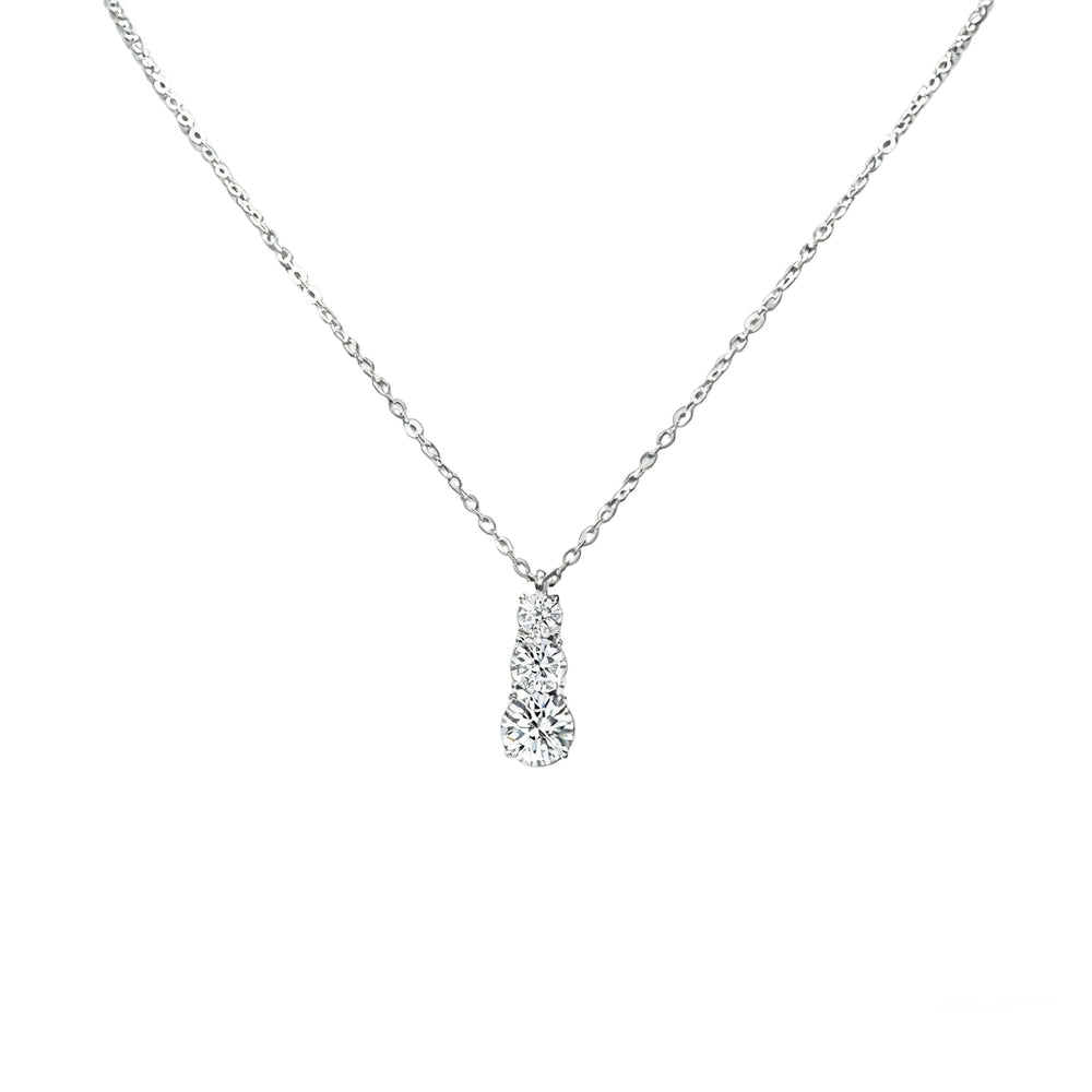 Noémie White Round Necklace