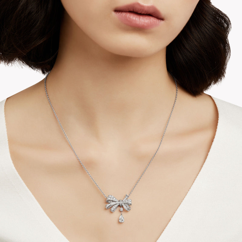 Rayé White Butterfly Necklace